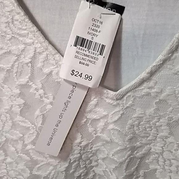 ellumiNation beautiful lacy long sleeve top size small - Picture 3 of 6